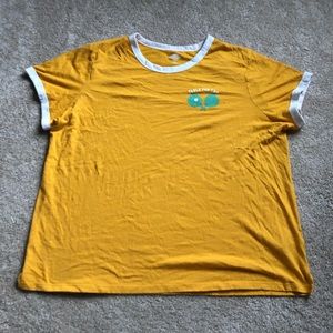 Yellow old navy graphic tee